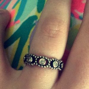 Pandora ‘Her Majesty’ ring